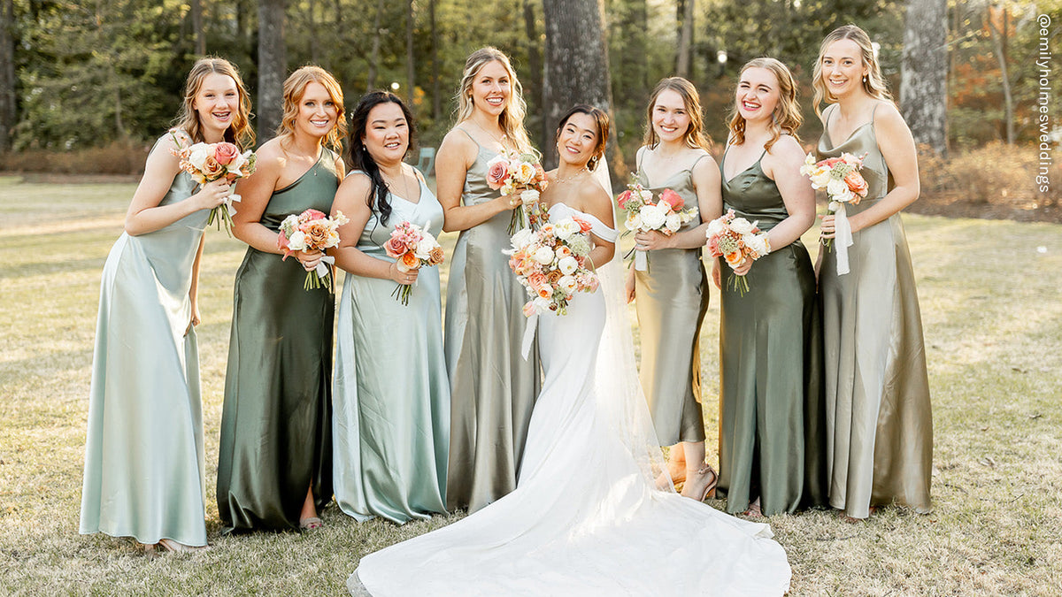 Here’s How To Create An Effortlessly Perfect Mismatched Bridesmaid Dress Palette