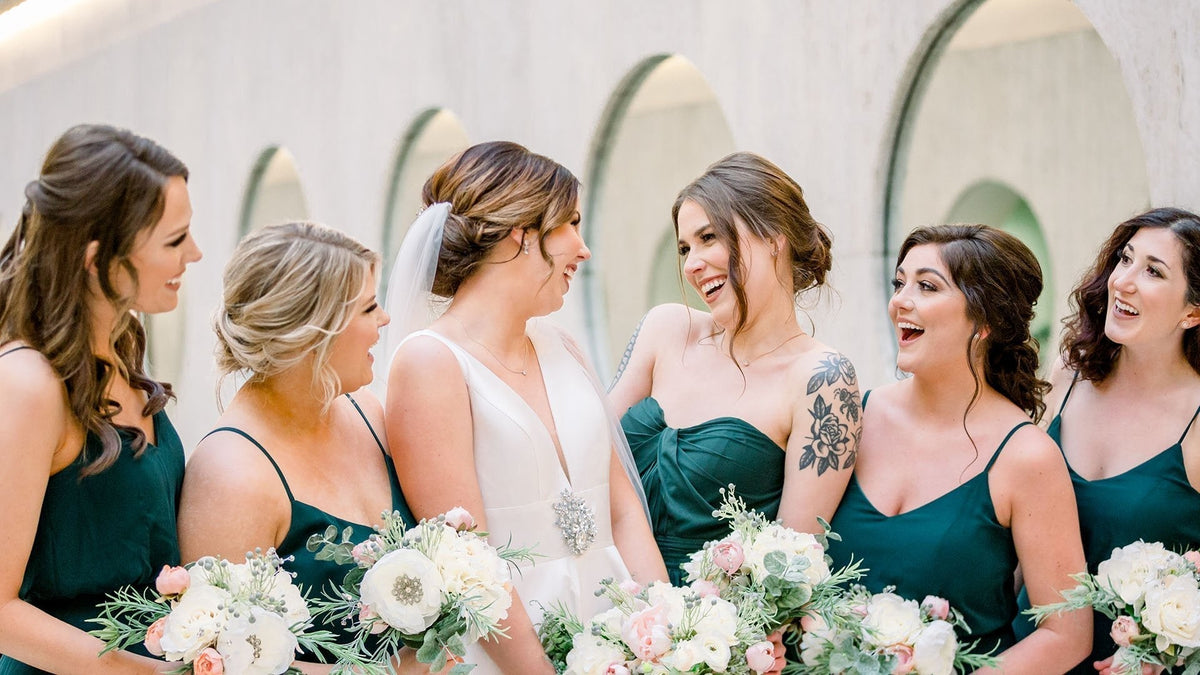 18 Emerald Green Bridesmaids Dresses for a Regal Vibe