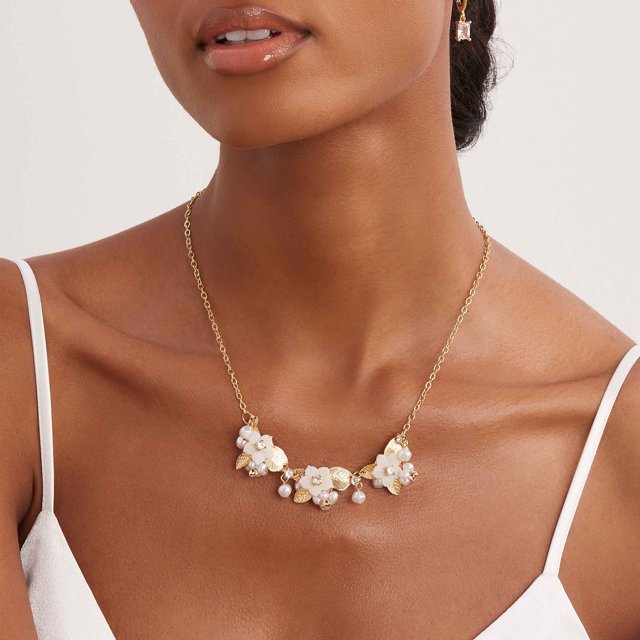 Cherry Blossom Flower Necklace – SHAMI OFFICIAL