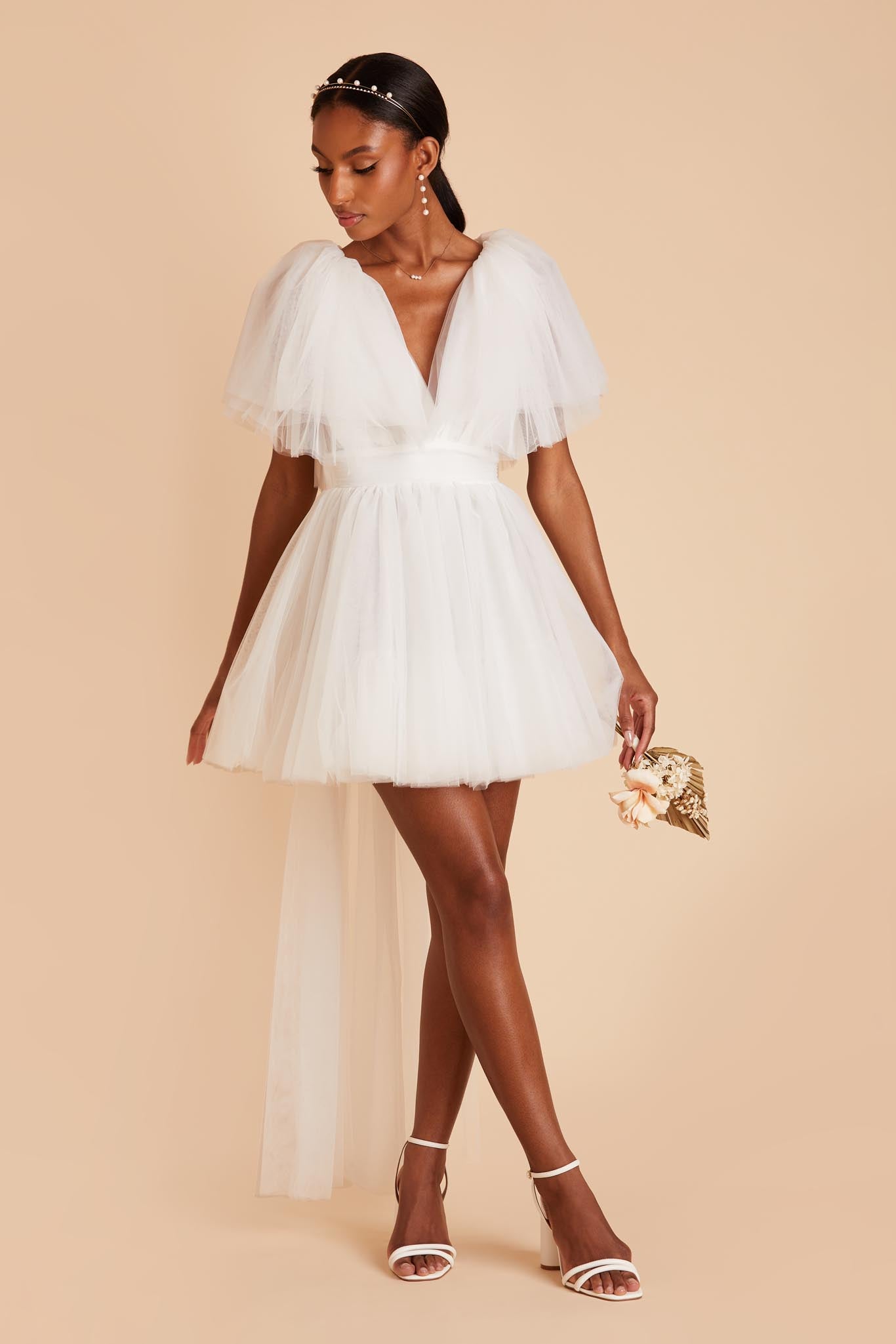 White slim fit tulle dress